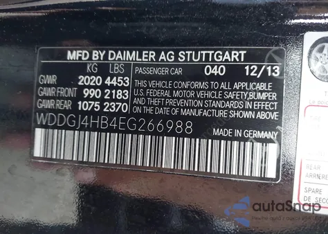 2014 Mercedes-Benz C 250 z USA, uszkodzony, nr VIN WDDGJ4HB4EG266988